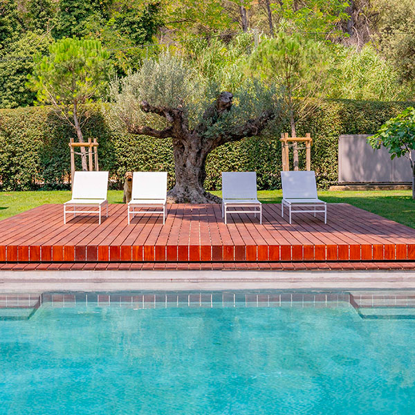 Terrasse mobile de piscine par Design Concept LS, sécurité et confort!